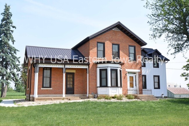 property at 942 W Main St
