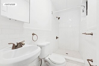 1270 Amsterdam Ave in New York, NY - Building Photo - Building Photo