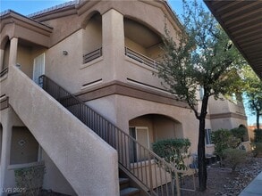 5750 E Hacienda Ave in Las Vegas, NV - Building Photo - Building Photo