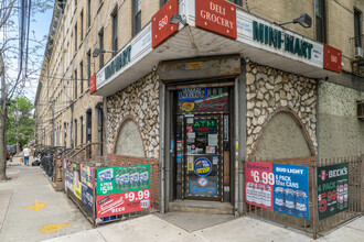 560 Morgan Ave in Brooklyn, NY - Building Photo - Building Photo