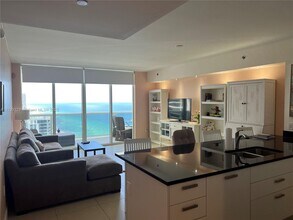 1830 S Ocean Dr, Unit 3312 in Hallandale Beach, FL - Building Photo - Building Photo
