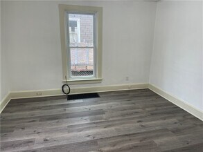 7 Wells Ave in Oneonta, NY - Building Photo - Building Photo