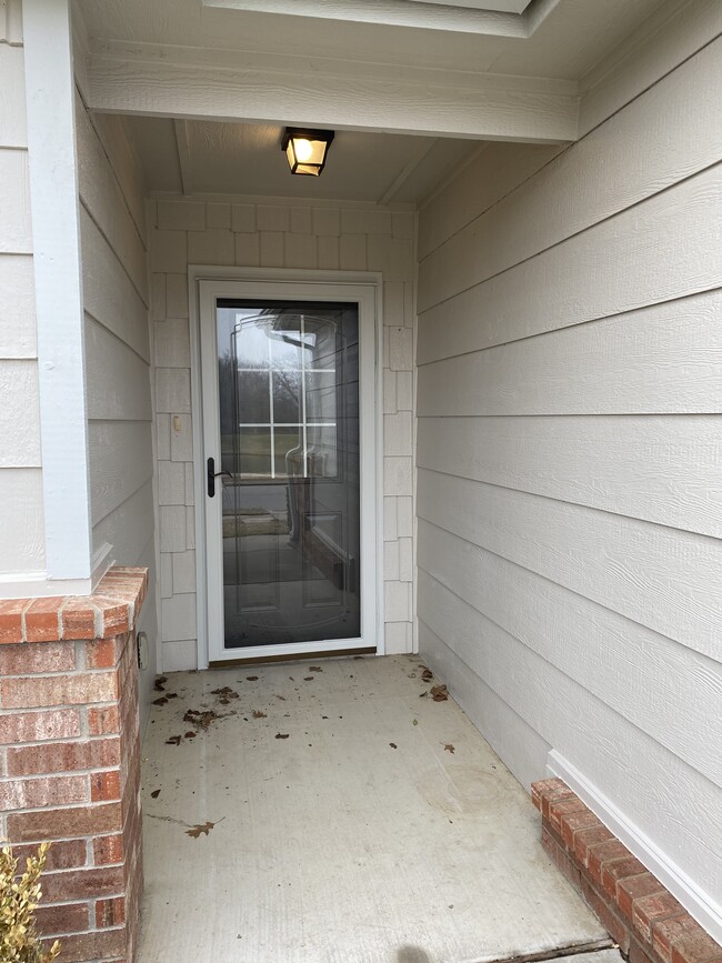 10903 N 117th E Ave in Owasso, OK - Foto de edificio - Building Photo