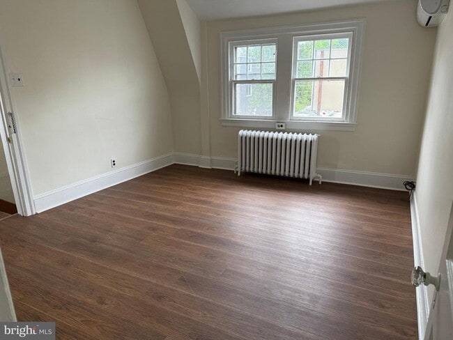 733 Montgomery Ave in Narberth, PA - Building Photo - Building Photo