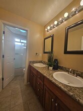 1428 Legend Ln in Brentwood, CA - Foto de edificio - Building Photo