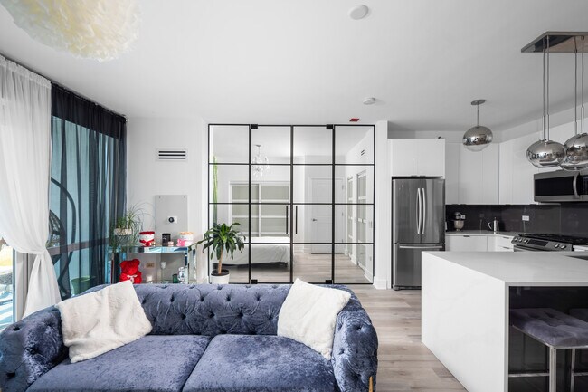 757 N Orleans St in Chicago, IL - Building Photo - Building Photo