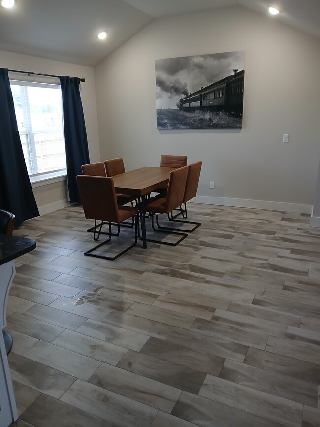 324 Marsanne St in Lowell, AR - Building Photo - Building Photo