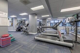 405 N Wabash Ave in Chicago, IL - Foto de edificio - Building Photo