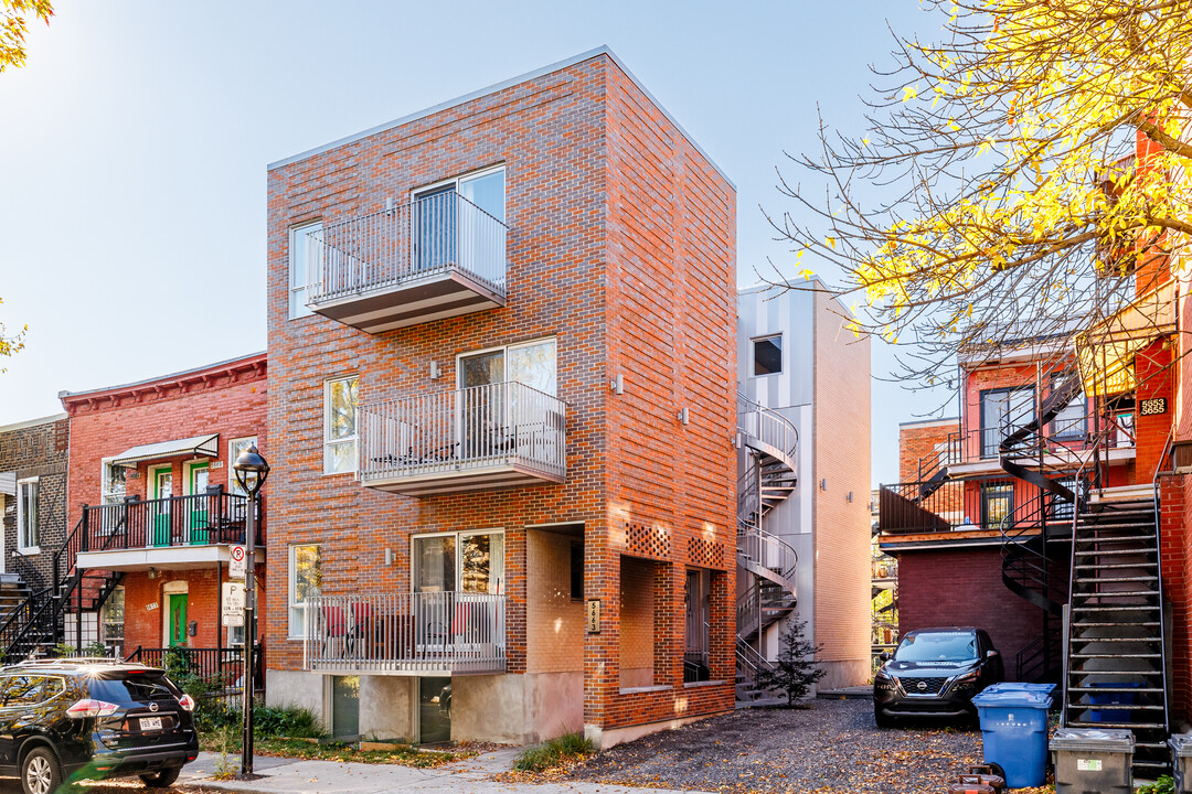 5663 Eadie Rue in Montréal, QC - Building Photo