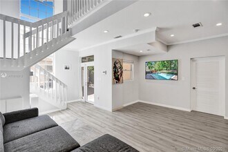 3135 Gifford Ln-Unit -A in Miami, FL - Building Photo - Building Photo