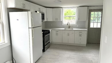 48 Mechanic St in Killingly, CT - Building Photo - Building Photo