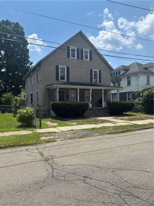 579 Baty St in Elmira, NY - Building Photo