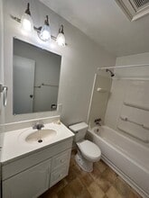 121 W William St, Unit 302 in Corning, NY - Foto de edificio - Building Photo