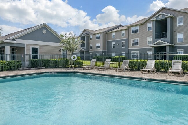 Wexford Apartments in Tampa, FL - Foto de edificio - Building Photo