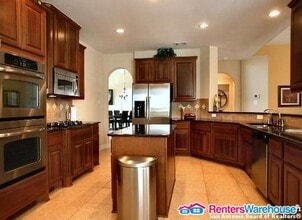 18714 Canoe Brk in San Antonio, TX - Foto de edificio - Building Photo