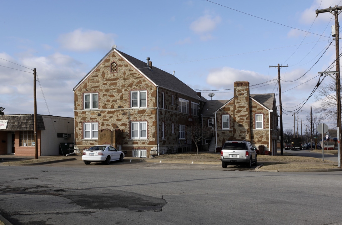 508 E 4th St in Bartlesville, OK - Building Photo