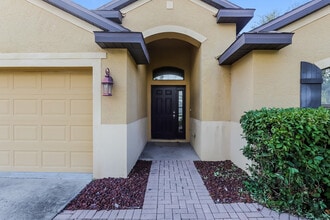 300 Oaklanding Dr in Mulberry, FL - Building Photo - Building Photo