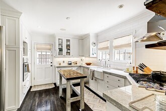 2829 Sunset Blvd in Houston, TX - Building Photo - Building Photo