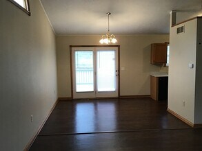 1687 Deer Run Dr in Burlington, KY - Building Photo - Building Photo