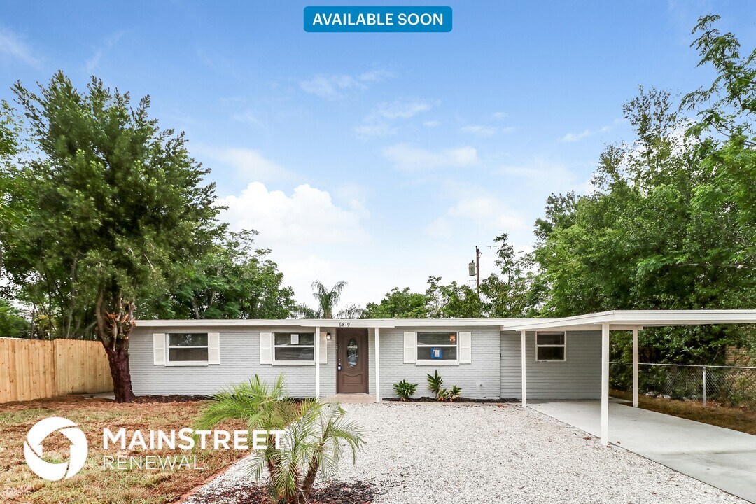 6819 Tuttle St in Tampa, FL - Building Photo