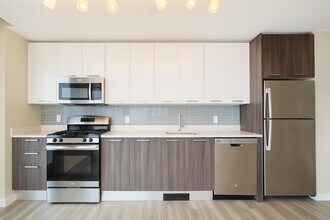 1524 Sheepshead Bay Rd in Brooklyn, NY - Building Photo - Building Photo