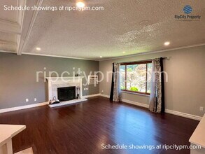 732 NE 195th Ave in Portland, OR - Building Photo - Building Photo