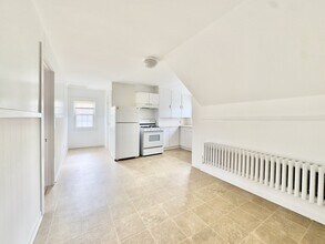 53 Treat Ave-Unit -3 in Stamford, CT - Building Photo - Building Photo