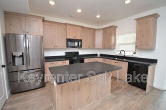 4234 Anasazi Park Ct in Riverton, UT - Building Photo - Building Photo