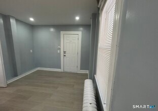 98 Wolcott St in Waterbury, CT - Building Photo - Building Photo