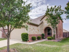 9049 Sun Haven Way in Fort Worth, TX - Building Photo