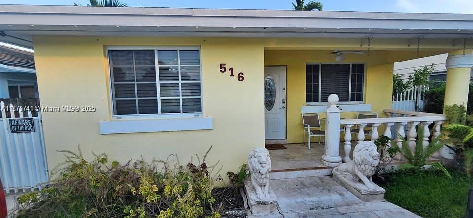 516 E 28th St in Hialeah, FL - Building Photo