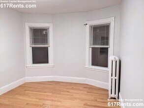 25 Moreland St, Unit 2 in Somerville, MA - Building Photo - Building Photo