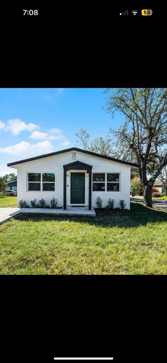 1301 Ave L in Haines City, FL - Building Photo