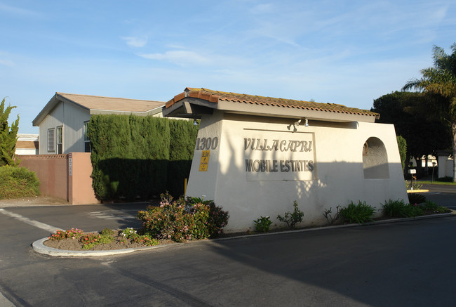 1300 E Pleasant Valley Rd in Oxnard, CA - Building Photo - Building Photo