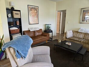 70 Overlook Ave in Belleville, NJ - Building Photo - Building Photo