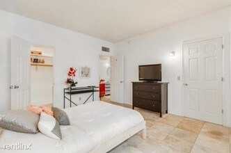 1200 E River Rd-Unit -Apt 7 in Tucson, AZ - Building Photo - Building Photo