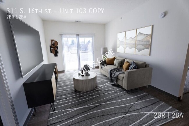 311 S 16th St in Elwood, IN - Foto de edificio - Building Photo