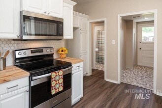 4122 W State St in Boise, ID - Building Photo - Building Photo