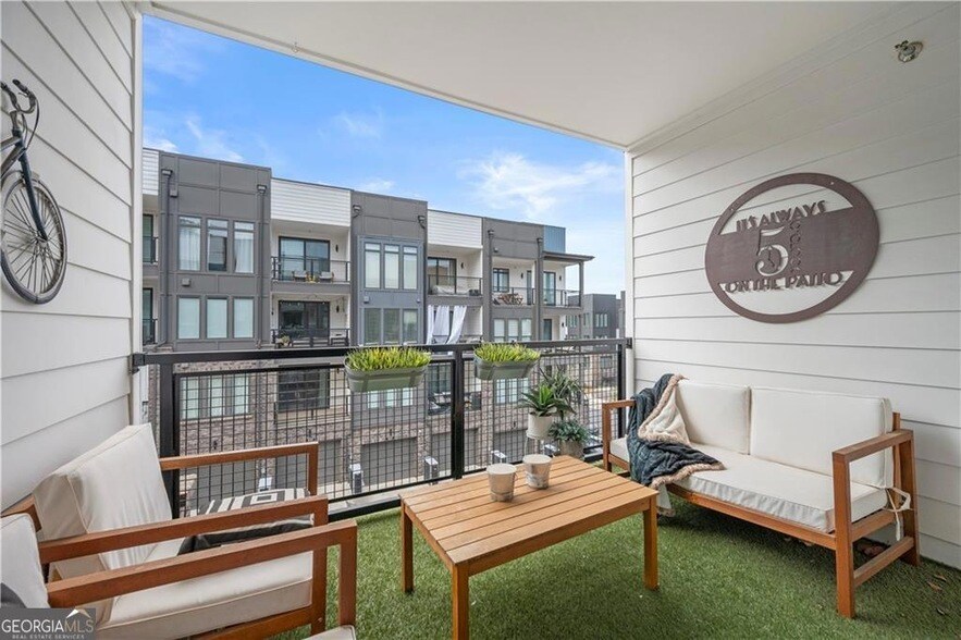 383 Pratt Dr SE, Unit 506 in Atlanta, GA - Building Photo