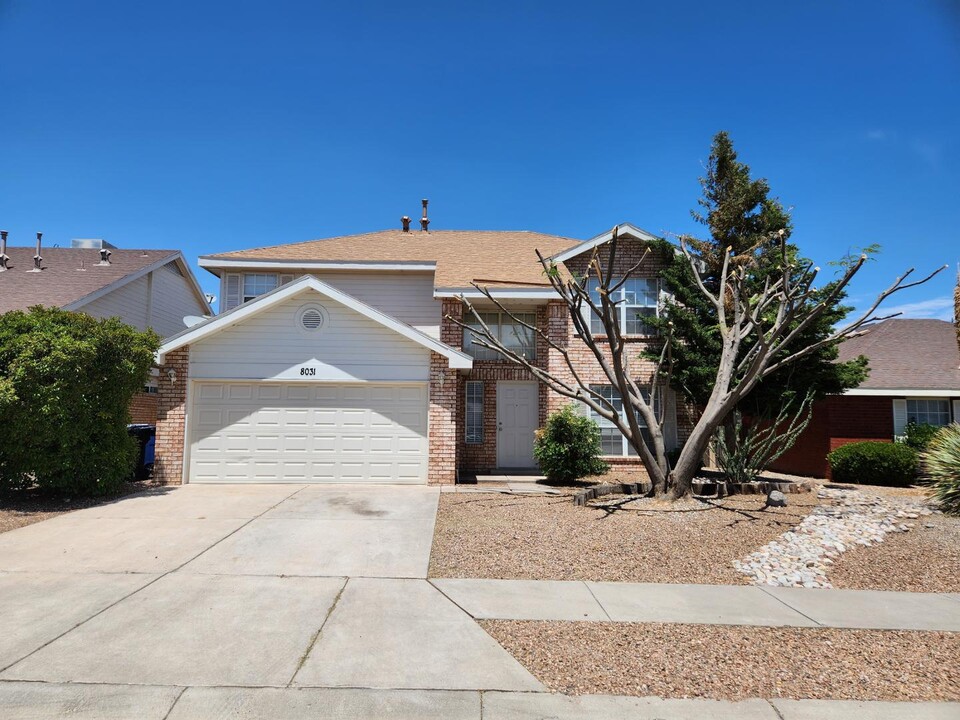 8031 Sheffield Pl NW in Albuquerque, NM - Building Photo