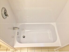63 Burbank St, Unit 4 in Boston, MA - Building Photo - Building Photo