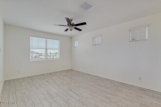 695 W Browning Pl in Chandler, AZ - Building Photo - Building Photo