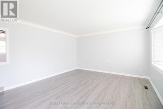 98 James St in Welland, ON - Building Photo - Building Photo