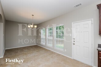 3313 Anysa Ln in Denton, TX - Foto de edificio - Building Photo