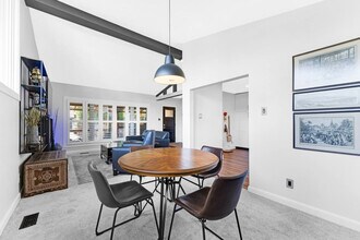 670 Coronation Ave. in Ottawa, ON - Building Photo - Building Photo