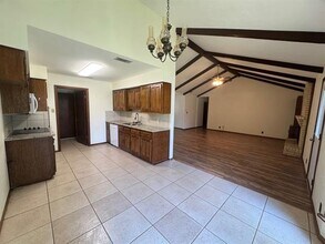 4312 Aspen Way in Haltom City, TX - Building Photo - Building Photo