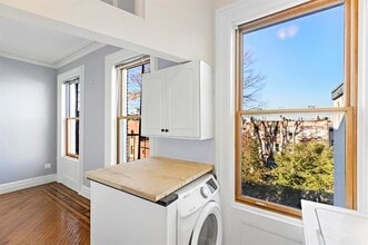 910 Hudson St in Hoboken, NJ - Building Photo - Building Photo