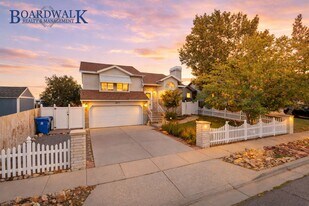 5677 S 5630 W in Kearns, UT - Building Photo