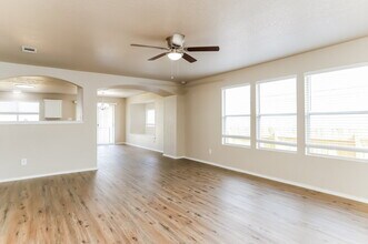 4431 Mystic Sunrise Dr in San Antonio, TX - Building Photo - Building Photo