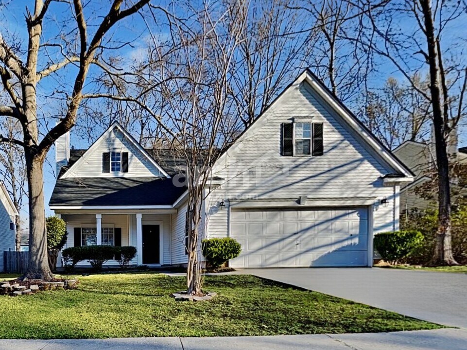 111 Fairbury Dr in Goose Creek, SC - Building Photo